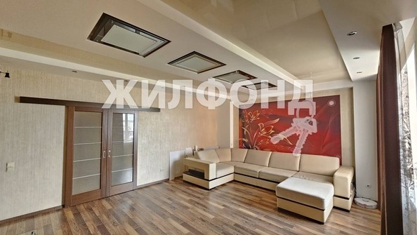 
   Продам 2-комнатную, 106.5 м², Владимировский спуск, 9/1

. Фото 4.