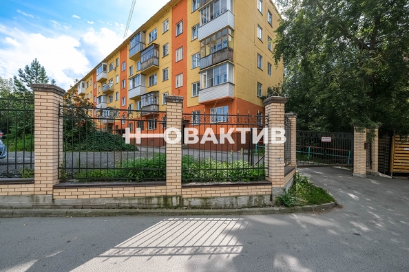 
   Продам 1-комнатную, 30 м², Михаила Перевозчикова ул, 10

. Фото 28.