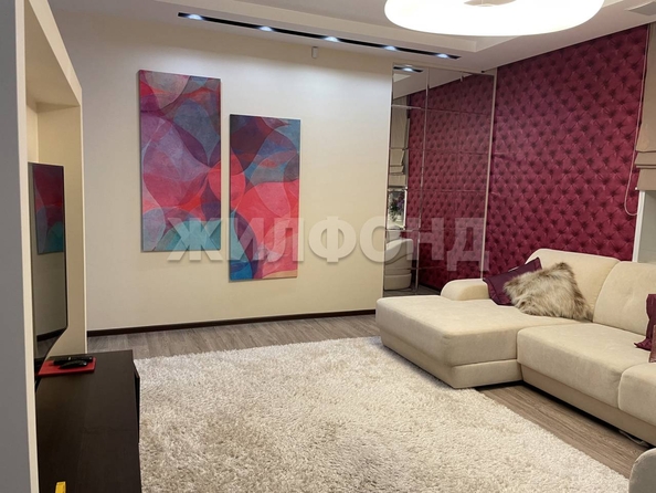 
   Продам дом, 680 м², Новосибирск

. Фото 3.