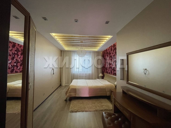 
   Продам дом, 680 м², Новосибирск

. Фото 10.