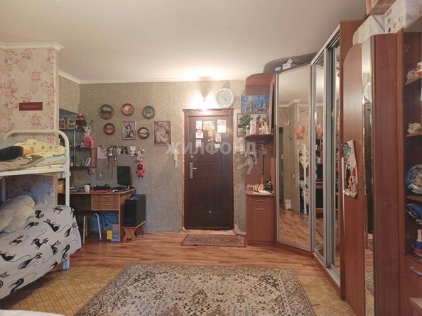 
   Продам 1-комнатную, 39.8 м², Новосибирская ул, 19

. Фото 6.