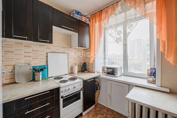 
   Продам 2-комнатную, 32.8 м², Вокзальная магистраль ул, 5

. Фото 3.