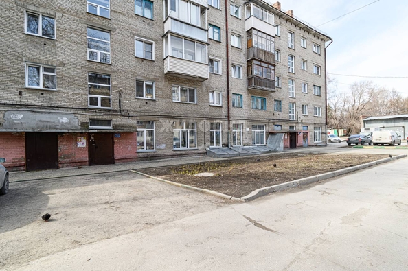 
   Продам 1-комнатную, 29.6 м², Петухова ул, 20

. Фото 4.