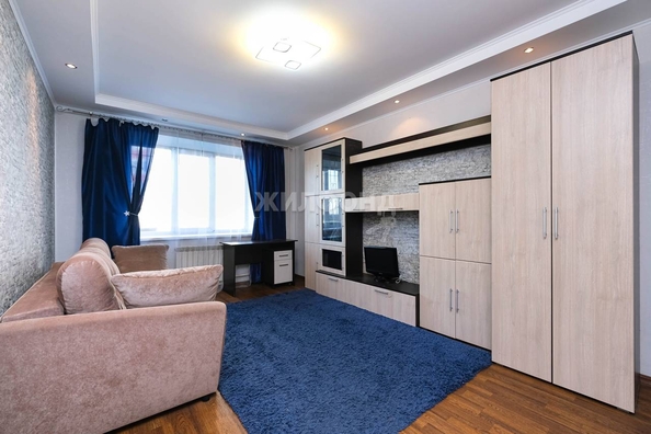 
   Продам 3-комнатную, 107.6 м², Ельцовская ул, 2/3

. Фото 4.