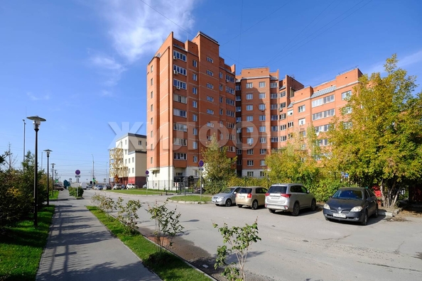 
  Продается 3-комн. квартира 107.6 м². Фото 2.