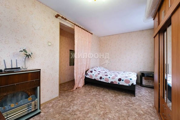
   Продам 1-комнатную, 30.7 м², Есенина ул, 39/1

. Фото 7.