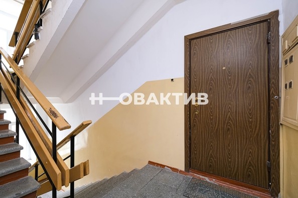 
   Продам 4-комнатную, 136.5 м², Коммунистическая ул, 12

. Фото 23.