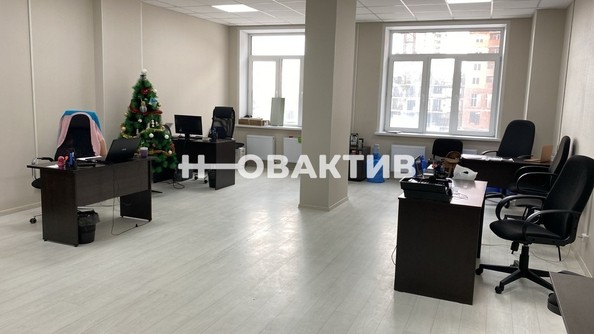 
   Продам офис, 56.2 м², Дуси Ковальчук ул, 238

. Фото 1.
