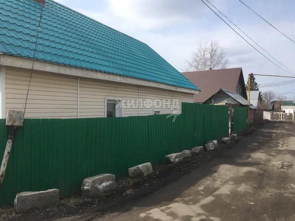 
   Продам дом, 32.3 м², Новосибирск

. Фото 2.