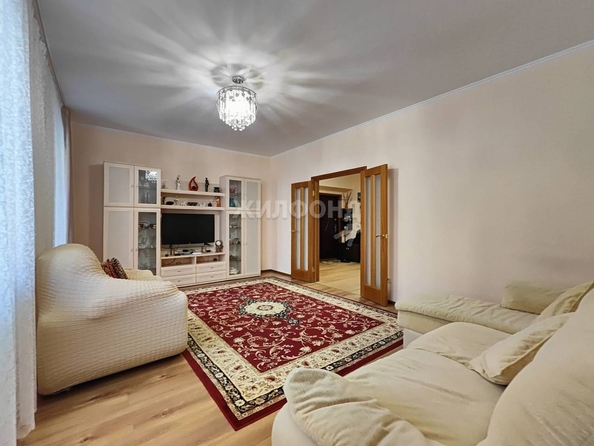 
   Продам 2-комнатную, 72 м², 1-й Римского-Корсакова пер, 5

. Фото 2.
