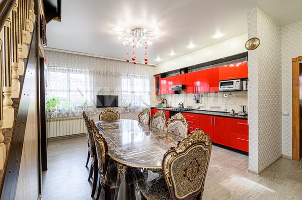 
   Продам дом, 145.8 м², Новосибирск

. Фото 2.