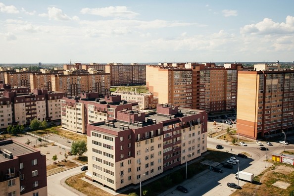 
   Продам 2-комнатную, 55.59 м², Юности ул, 7

. Фото 4.