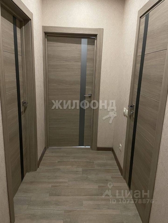 
   Продам 2-комнатную, 57.5 м², Сибирская ул, 42

. Фото 5.