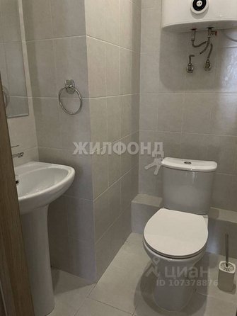 
   Продам 2-комнатную, 57.5 м², Сибирская ул, 42

. Фото 22.