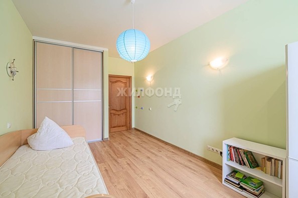 
   Продам 3-комнатную, 95.4 м², Вертковская ул, 24

. Фото 22.