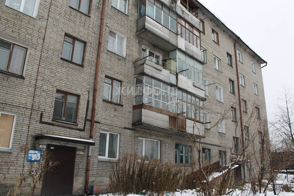 
   Продам комнату, 30.2 м², Ползунова ул, 3а

. Фото 2.