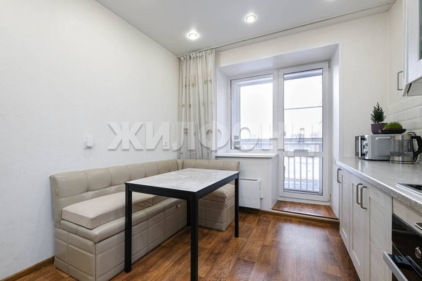 
   Продам 2-комнатную, 72.5 м², Фрунзе ул, 71/1

. Фото 4.