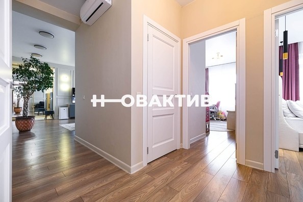 
   Продам 3-комнатную, 87.5 м², Красный пр-кт, 222/3

. Фото 8.