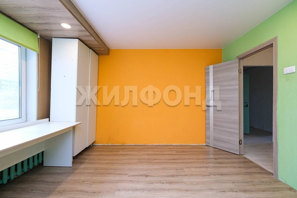 
   Продам 4-комнатную, 80.2 м², В. Высоцкого ул, 5

. Фото 4.