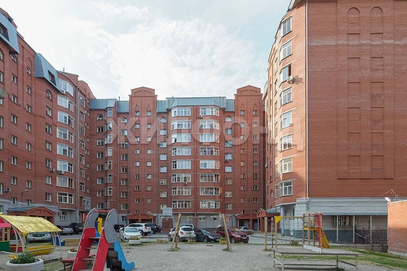 
   Продам 6-комнатную, 221 м², 1-й Римского-Корсакова пер, 5

. Фото 24.