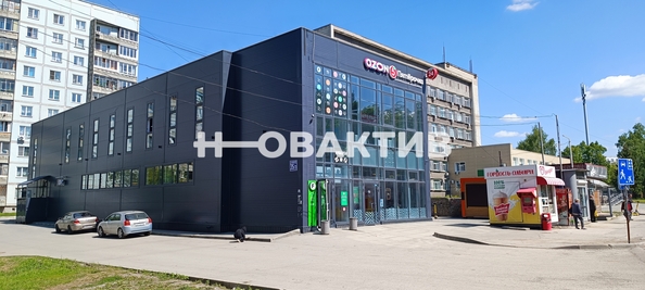 
   Продам торговое помещение, 900 м², Объединения ул, 35/3

. Фото 1.