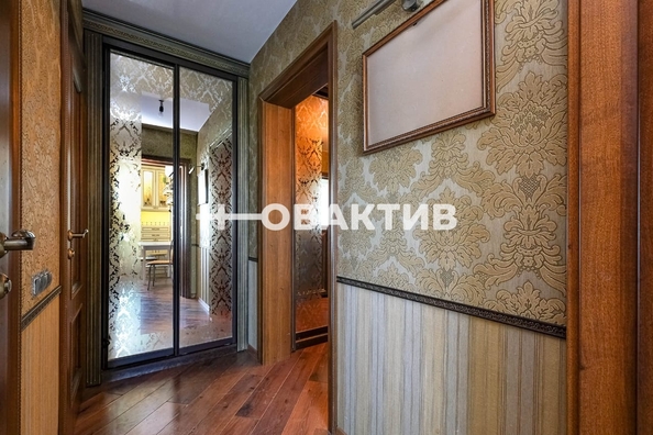 
   Продам 2-комнатную, 50 м², В. Высоцкого ул, 50/3

. Фото 13.