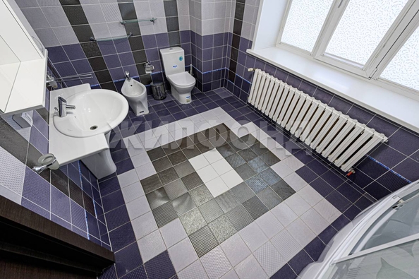 
   Продам дом, 745 м², Ленинское село

. Фото 122.