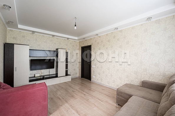 
   Продам 1-комнатную, 36.1 м², Авиастроителей ул, 11/1

. Фото 11.