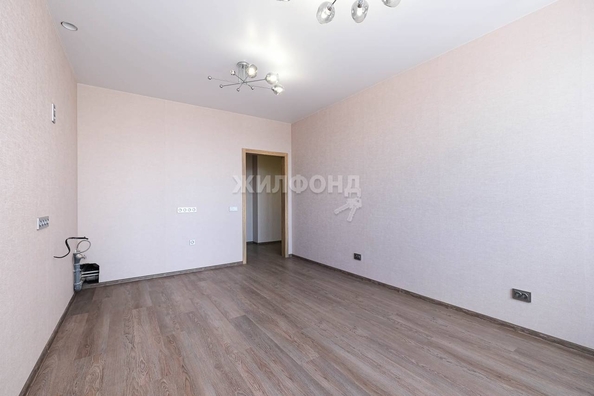 
   Продам 2-комнатную, 42.8 м², Фабричная ул, 65/3

. Фото 18.