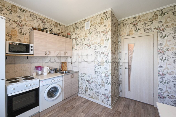 
   Продам 3-комнатную, 83.2 м², Добролюбова ул, 162/1

. Фото 12.