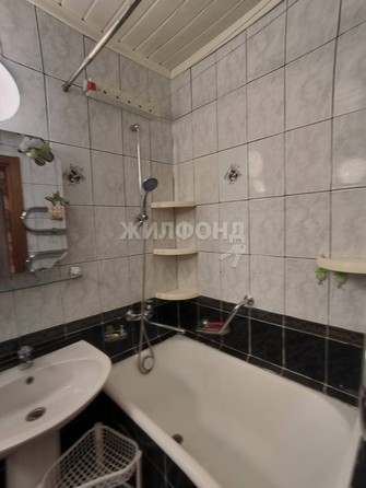 
   Продам 3-комнатную, 54.6 м², Олеко Дундича ул, 25

. Фото 10.