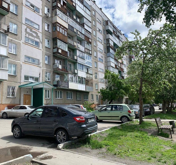 
   Продам 2-комнатную, 43.6 м², Троллейная ул, 22

. Фото 3.