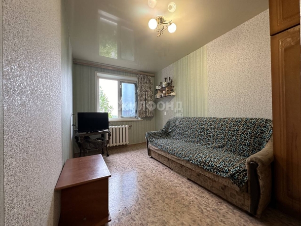 
   Продам 3-комнатную, 58 м², Есенина ул, 65

. Фото 5.