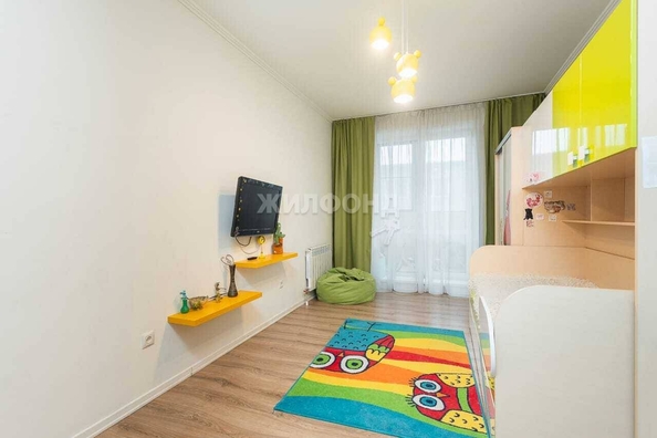 
   Продам 3-комнатную, 73 м², Кирова ул, 236

. Фото 17.