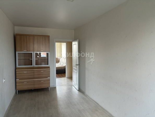 
   Продам 3-комнатную, 58.9 м², Дуси Ковальчук ул, 16

. Фото 2.