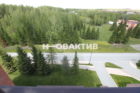 
   Продам 2-комнатную, 73.3 м², Кедровая ул, 71

. Фото 13.