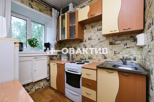 
   Продам 1-комнатную, 30 м², Жуковского ул, 117/1

. Фото 11.