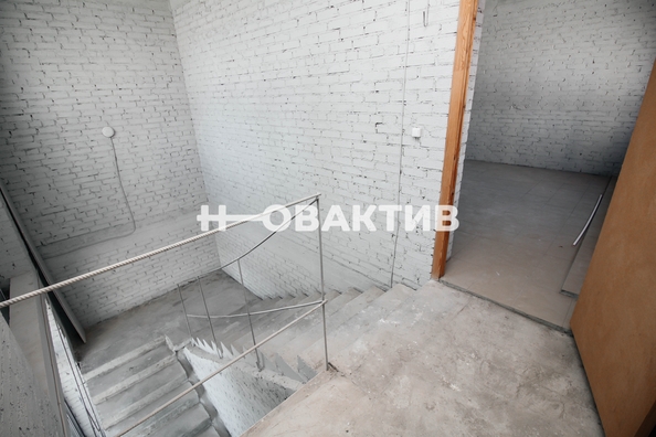 
   Продам помещение свободного назначения, 76 м², Молодежи б-р, 15

. Фото 6.