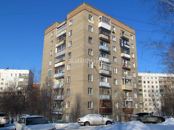 
   Продам 3-комнатную, 53.7 м², Адриена Лежена ул, 10

. Фото 11.