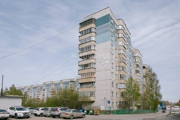 
   Продам 4-комнатную, 76.3 м², Лазурная ул, 22

. Фото 23.