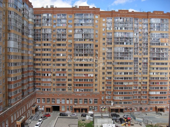 
   Продам 1-комнатную, 48.08 м², Дуси Ковальчук ул, 238

. Фото 3.