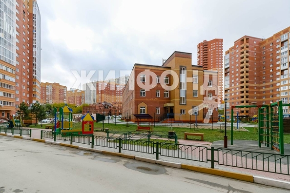 
   Продам 3-комнатную, 81.2 м², Стартовая ул, 1

. Фото 53.