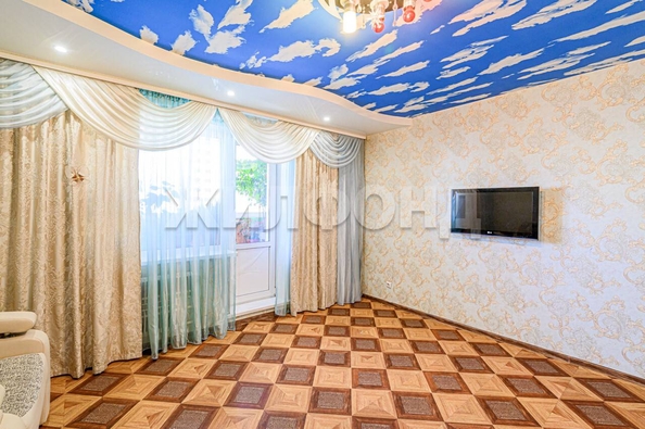 
   Продам 3-комнатную, 77 м², Виктора Уса ул, 3

. Фото 2.