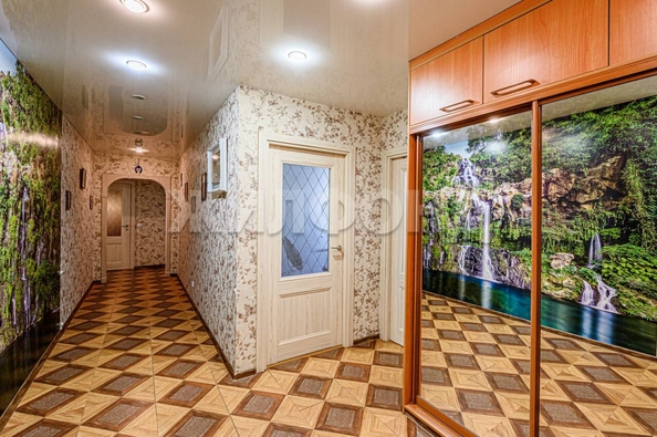 
   Продам 3-комнатную, 77 м², Виктора Уса ул, 3

. Фото 10.