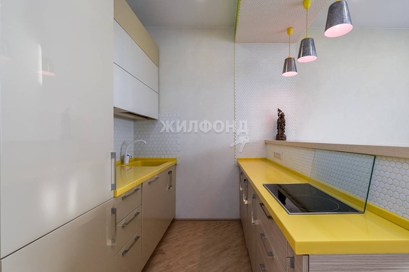 
   Продам 3-комнатную, 58.7 м², Речкуновская зона отдыха МК Сибиряк тер, 4

. Фото 4.