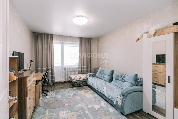 
   Продам 3-комнатную, 73.4 м², Петухова ул, 95/1

. Фото 8.