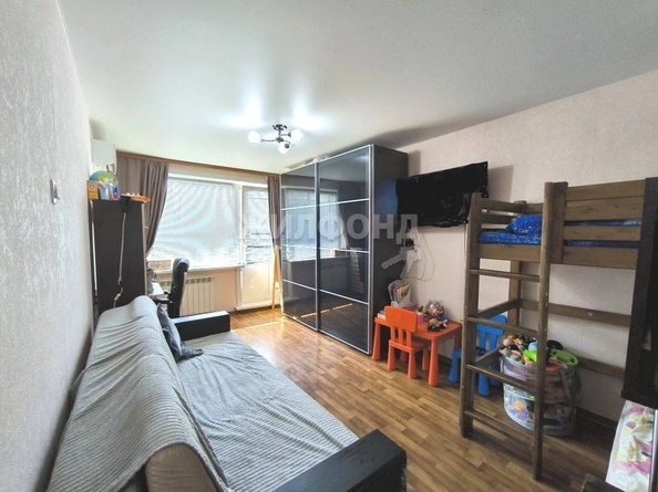 
   Продам 1-комнатную, 29.6 м², Связистов ул, 139

. Фото 2.