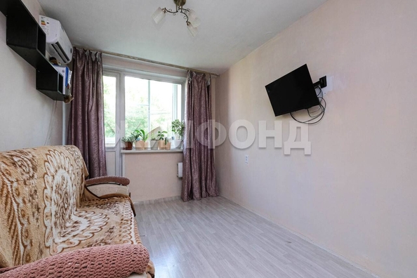 
   Продам 3-комнатную, 57.3 м², Палласа ул, 2/2

. Фото 19.