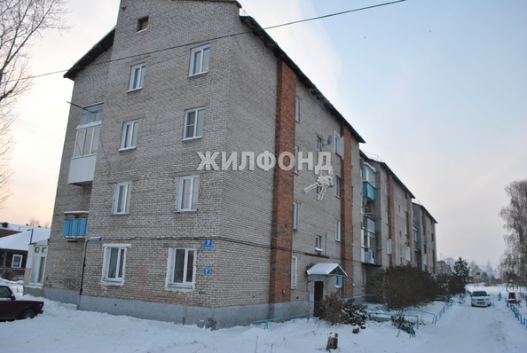 
   Продам 3-комнатную, 66.9 м², Петровского ул, 7

. Фото 3.