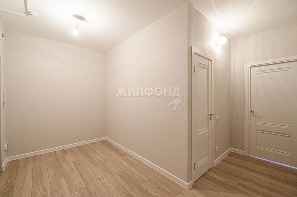 
   Продам 2-комнатную, 55.6 м², Междуреченская ул, 3

. Фото 20.